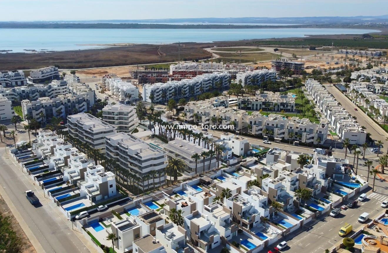 2 sovrum Lägenhet till salu i El Raso med pool - 296 900 € (Ref: 10029794)