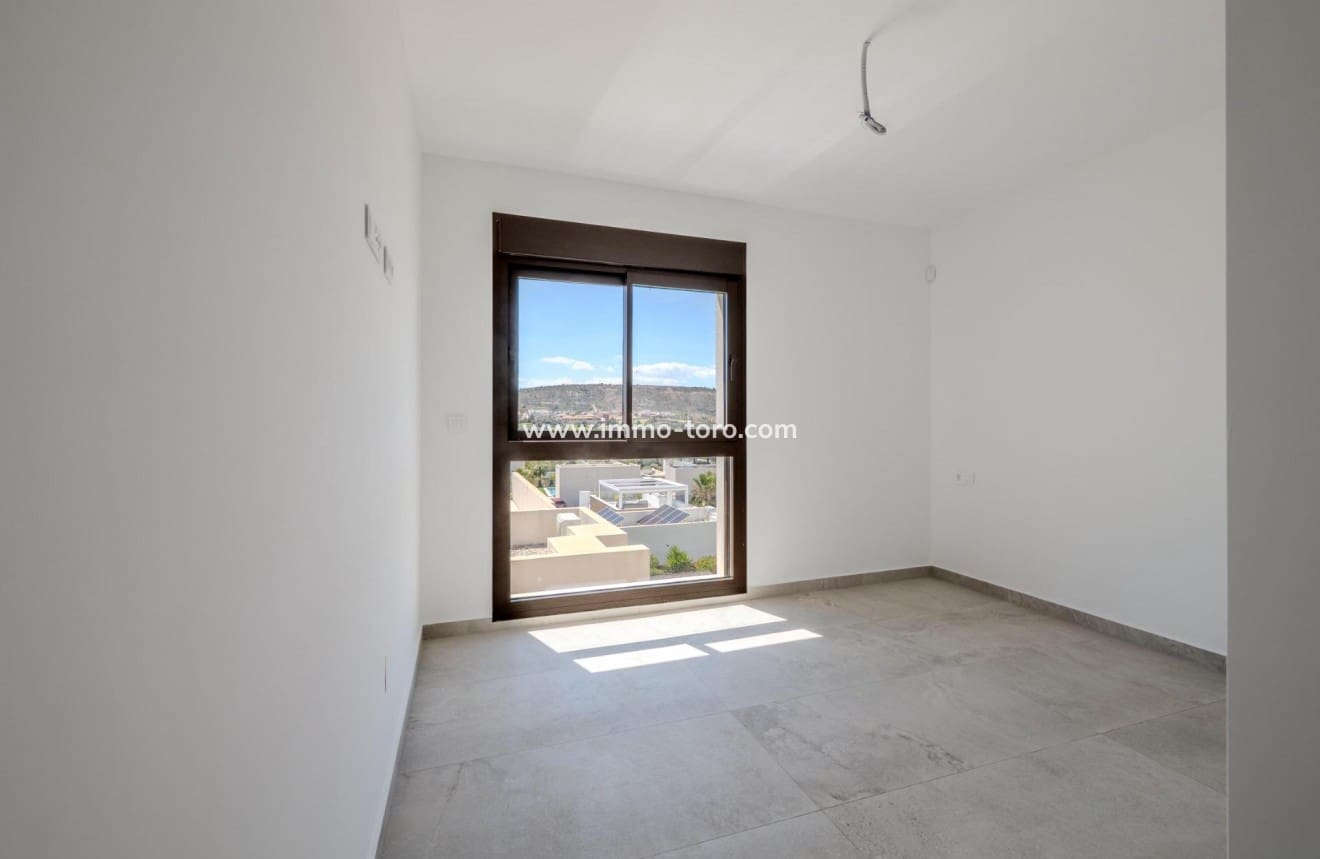 3 bedroom Villa for sale in Algorfa with pool - € 489,000 (Ref: 10031134)