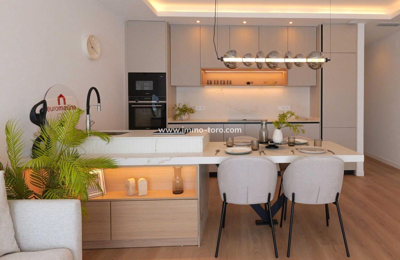 1 soveværelse Lejlighed til salg i La Manga del Mar Menor med swimmingpool - € 288.000 (Ref: 9939058)