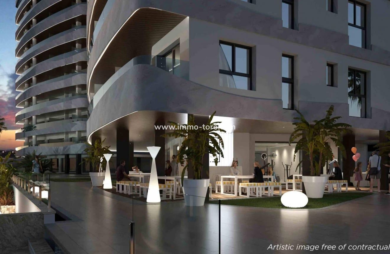 1 soveværelse Lejlighed til salg i La Manga del Mar Menor med swimmingpool - € 288.000 (Ref: 9939058)