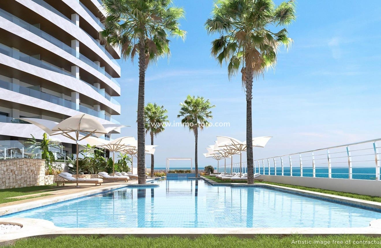 1 soveværelse Lejlighed til salg i La Manga del Mar Menor med swimmingpool - € 288.000 (Ref: 9939058)