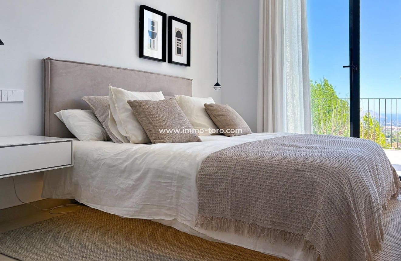 3 slaapkamer Villa te koop in Polop met zwembad - € 694.700 (Ref: 9939059)