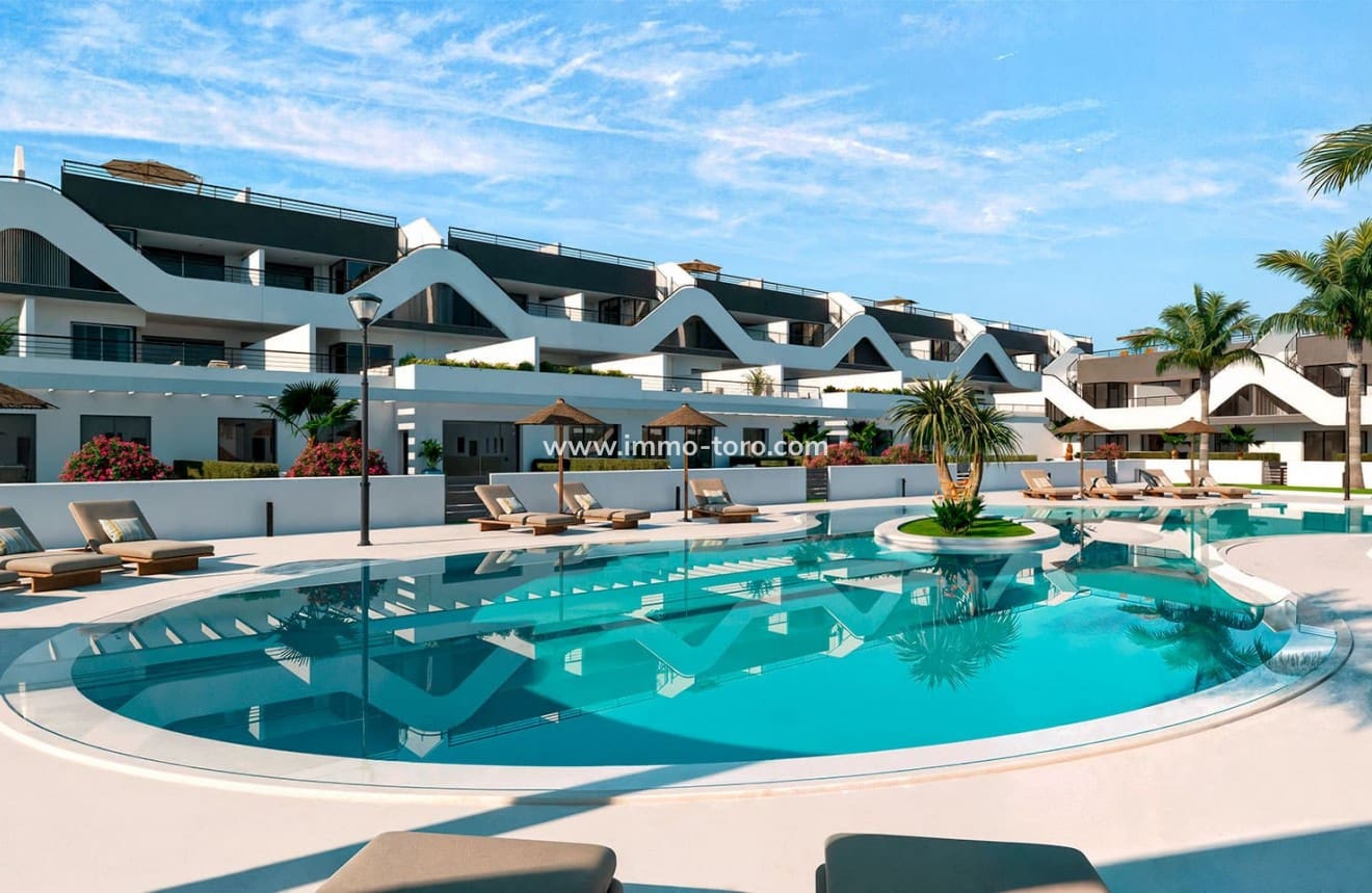 2 bedroom Apartment for sale in Alfaz del Pi / L'Alfas del Pi with pool - € 327,000 (Ref: 9939066)
