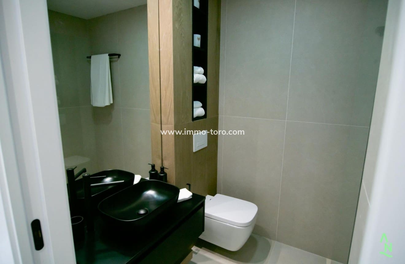 Apartamento de 2 habitaciones en Condado de Alhama en venta con piscina - 208.425 € (Ref: 9939076)