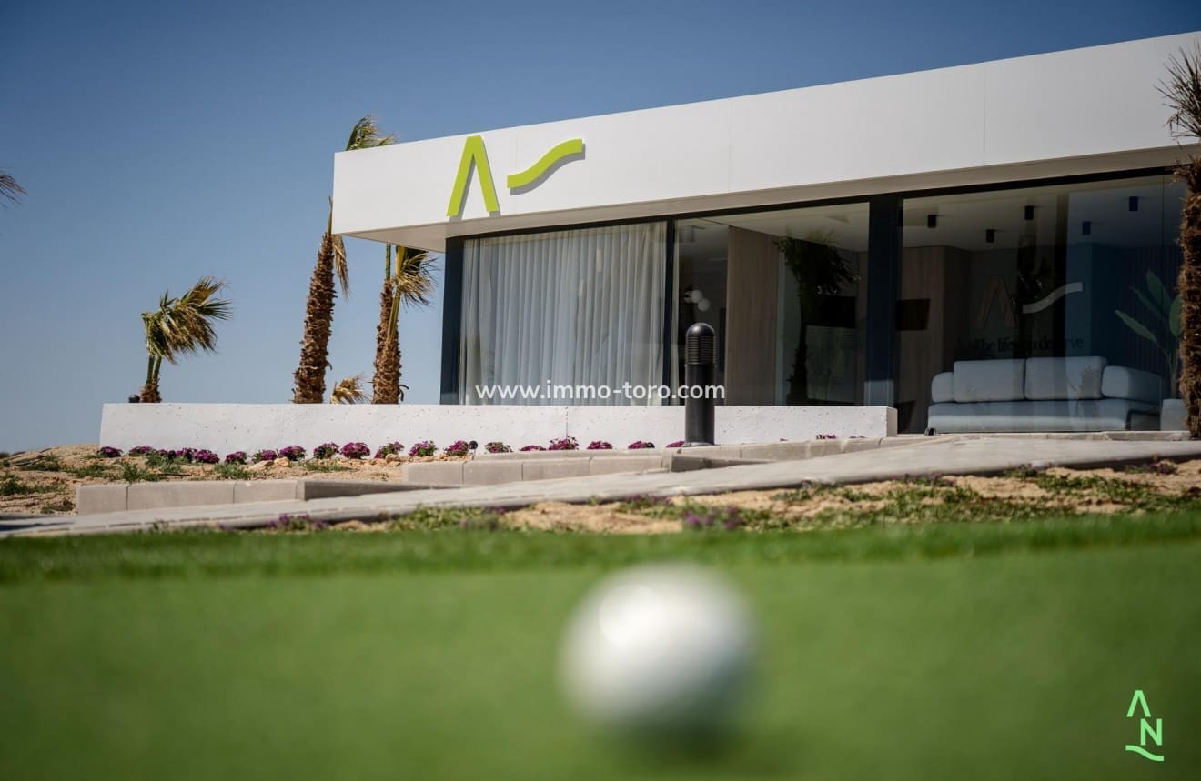 Apartamento de 2 habitaciones en Condado de Alhama en venta con piscina - 208.425 € (Ref: 9939076)