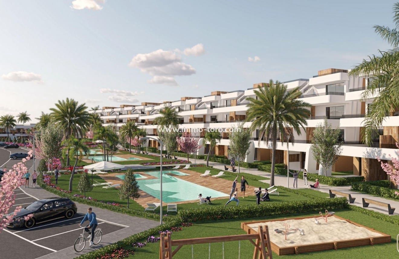 Apartamento de 2 habitaciones en Condado de Alhama en venta con piscina - 208.425 € (Ref: 9939076)