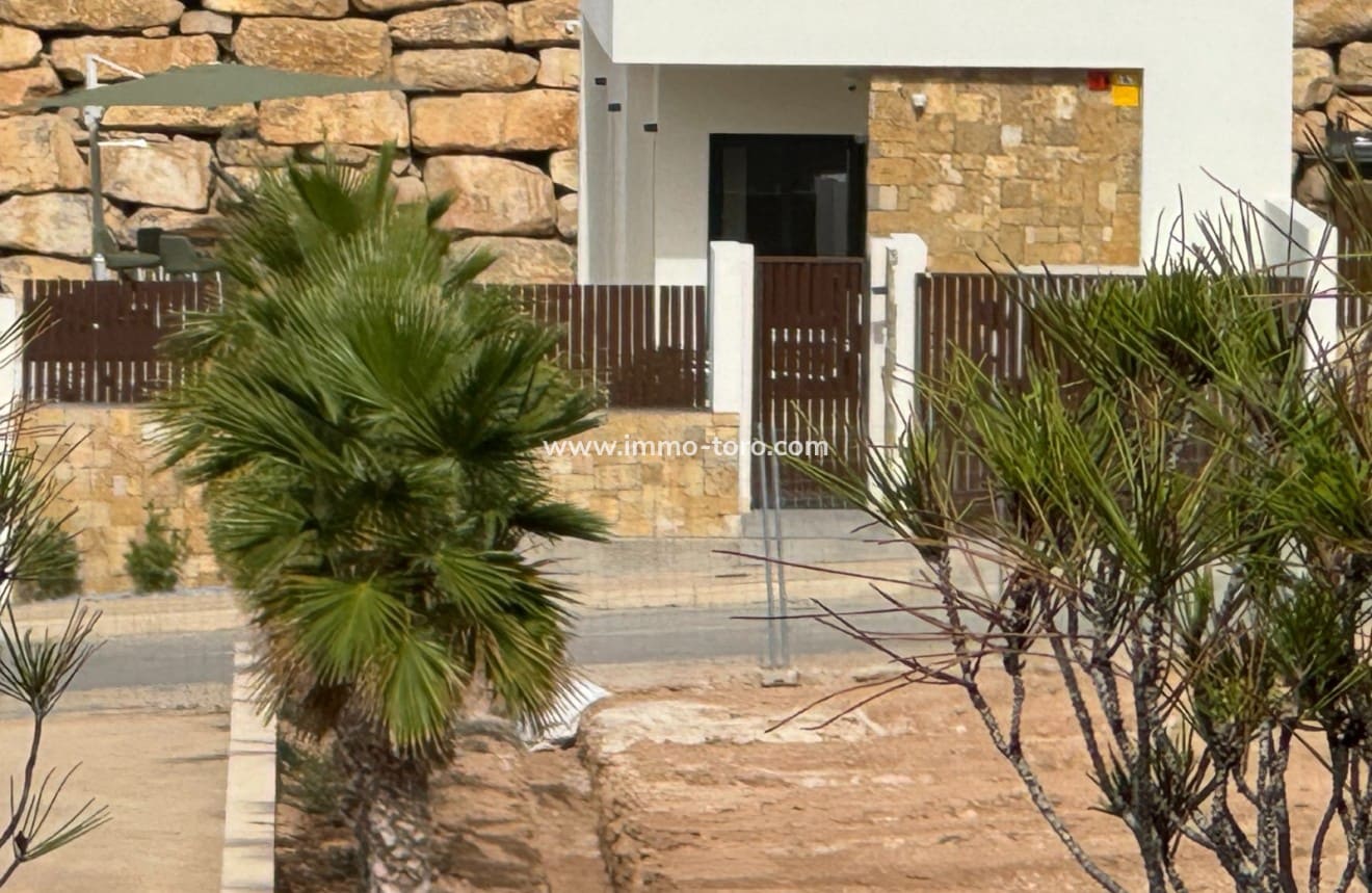 2 slaapkamer Villa te koop in Finestrat met zwembad - € 419.000 (Ref: 9939085)