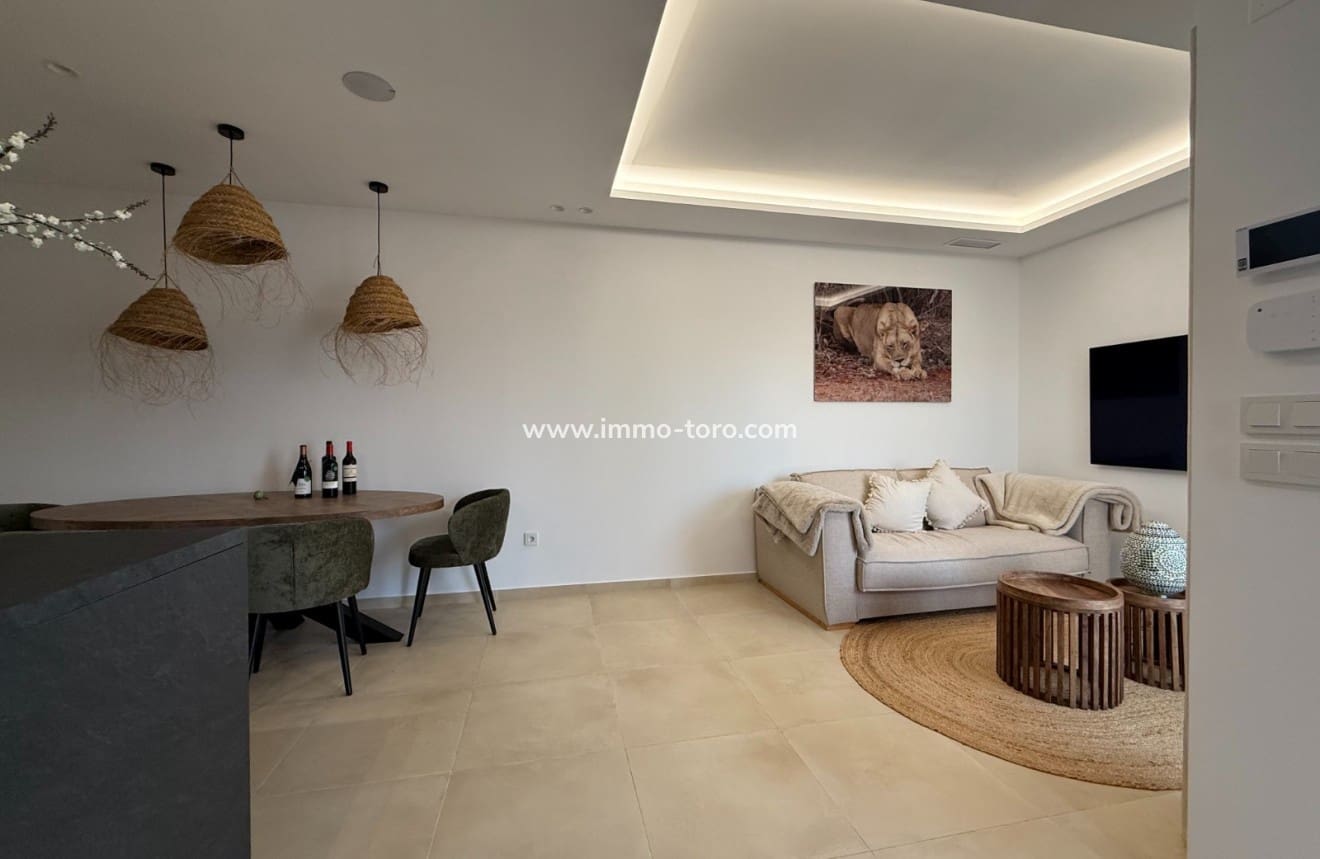 2 slaapkamer Villa te koop in Finestrat met zwembad - € 419.000 (Ref: 9939085)