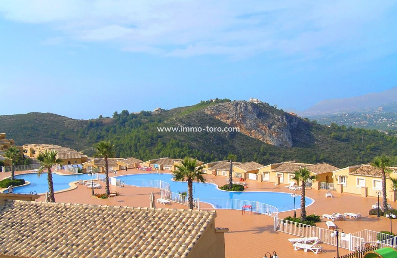 2 soveværelse Lejlighed til salg i Cumbre del Sol med swimmingpool - € 473.000 (Ref: 9958855)