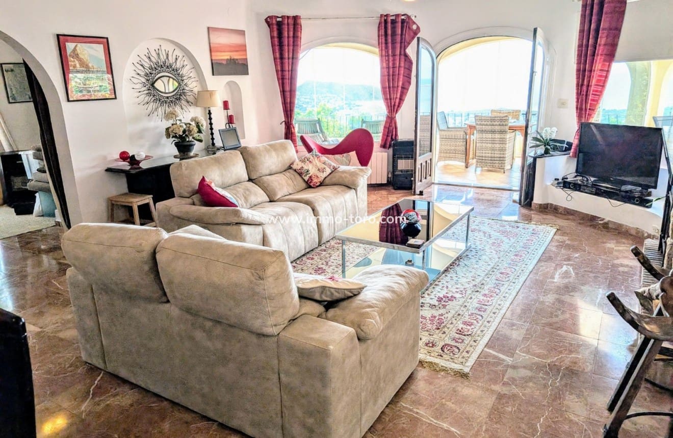 4 soverom Villa til salgs i Moraira med svømmebasseng - € 875 000 (Ref: 9958857)