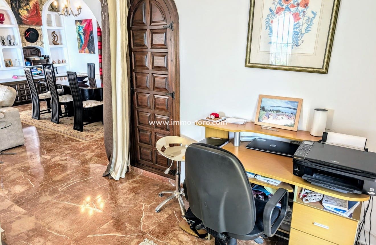 4 soverom Villa til salgs i Moraira med svømmebasseng - € 875 000 (Ref: 9958857)