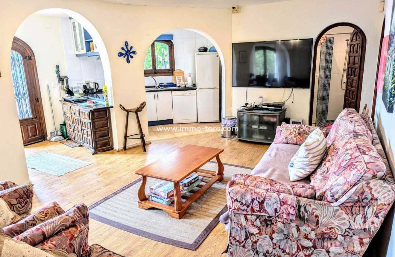 4 soverom Villa til salgs i Moraira med svømmebasseng - € 875 000 (Ref: 9958857)