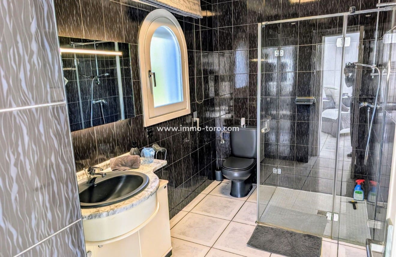 3 soveværelse Villa til salg i Moraira med swimmingpool - € 1.100.000 (Ref: 9958858)