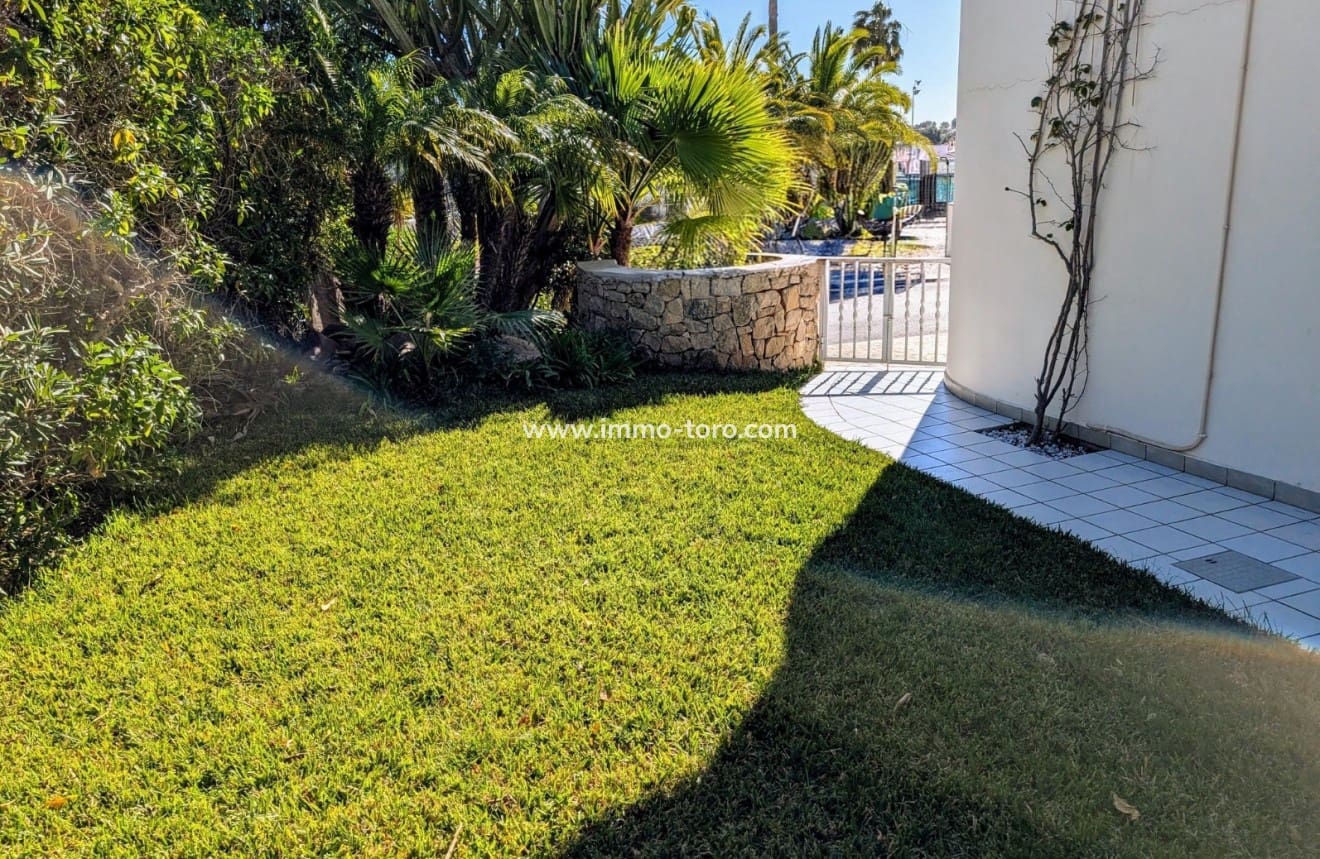 3 soveværelse Villa til salg i Moraira med swimmingpool - € 1.100.000 (Ref: 9958858)