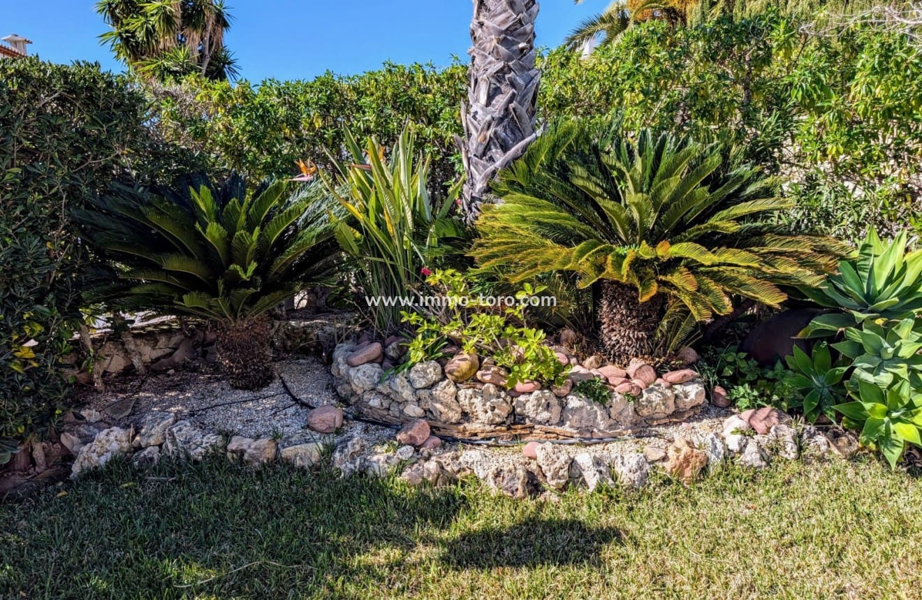 3 soveværelse Villa til salg i Moraira med swimmingpool - € 1.100.000 (Ref: 9958858)