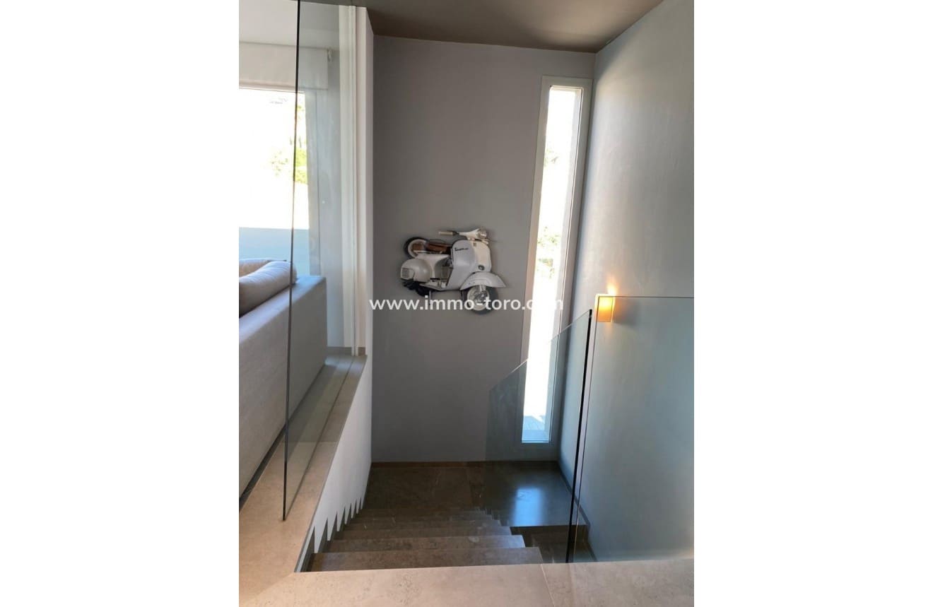 4 slaapkamer Villa te koop in Benissa met zwembad - € 1.250.000 (Ref: 9958859)