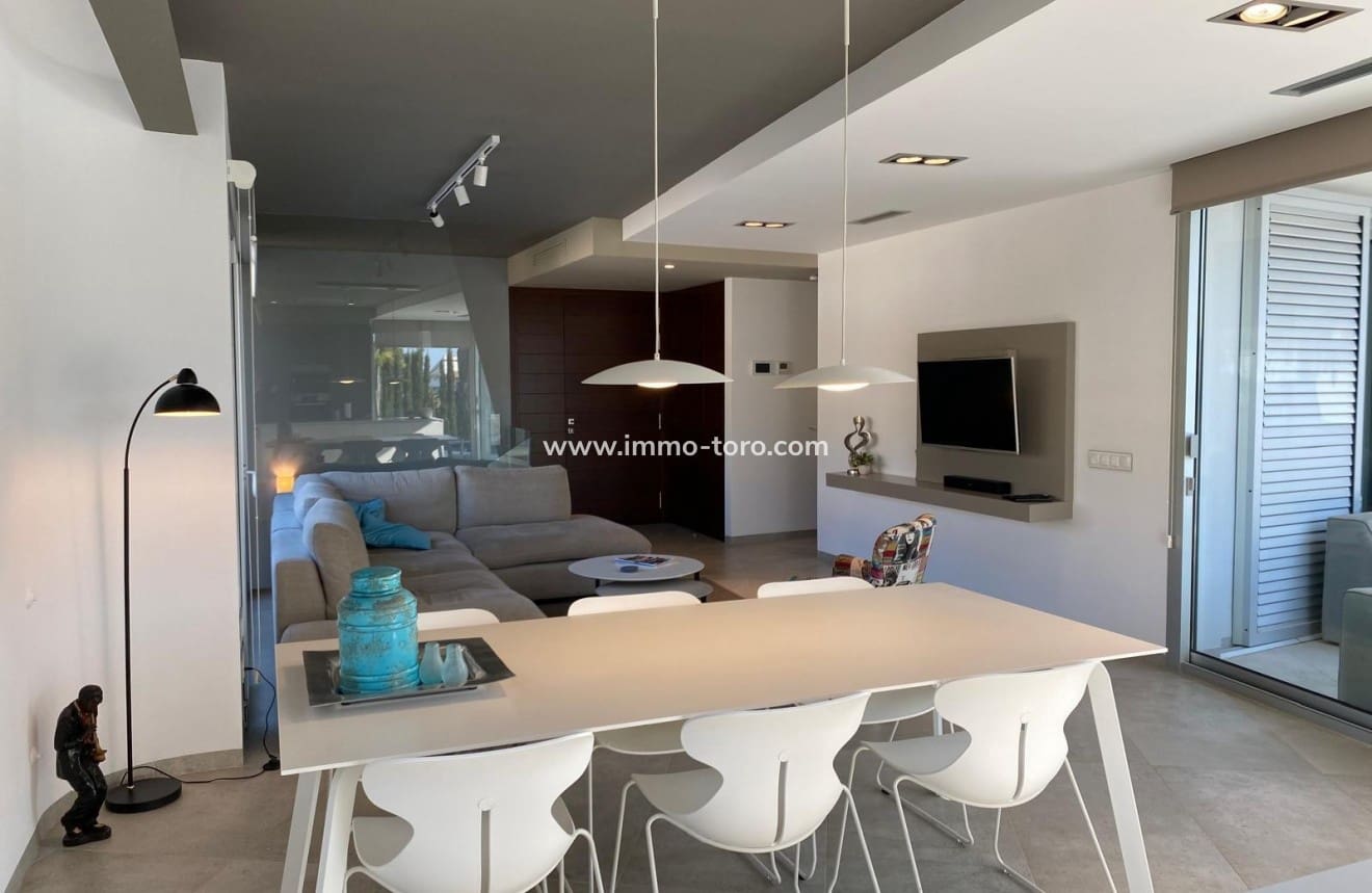 4 slaapkamer Villa te koop in Benissa met zwembad - € 1.250.000 (Ref: 9958859)