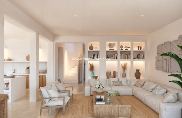 4 bedroom Villa for sale in Pedramala, Benissa with pool - € 2,995,000 (Ref: 9958860)