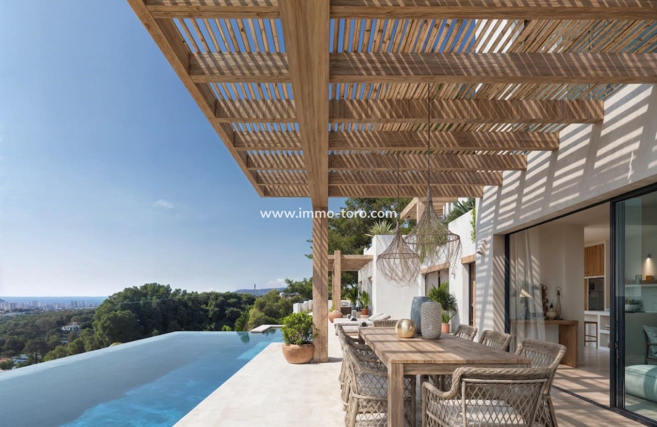 4 bedroom Villa for sale in Pedramala with pool - € 2,995,000 (Ref: 9958860)