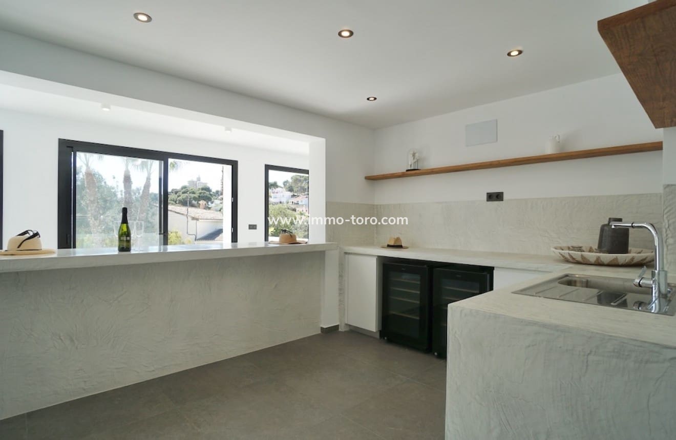 4 Zimmer Villa zu verkaufen in Moraira mit Pool - 1.495.000 € (Ref: 9958865)