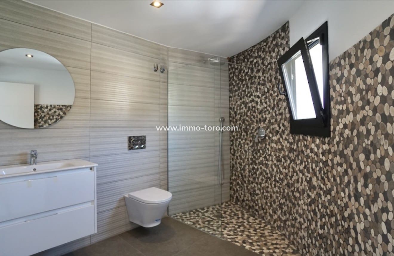 4 Zimmer Villa zu verkaufen in Moraira mit Pool - 1.495.000 € (Ref: 9958865)