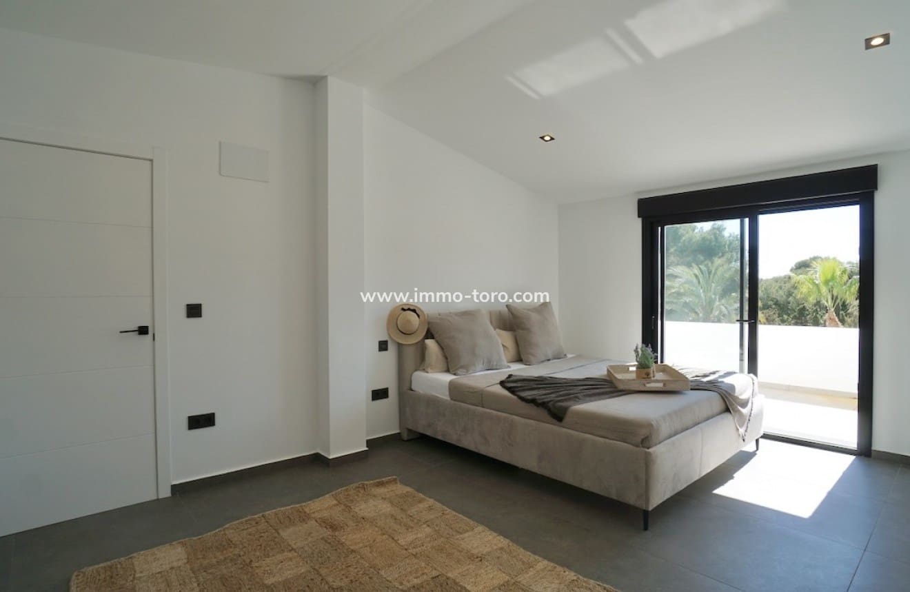 4 Zimmer Villa zu verkaufen in Moraira mit Pool - 1.495.000 € (Ref: 9958865)