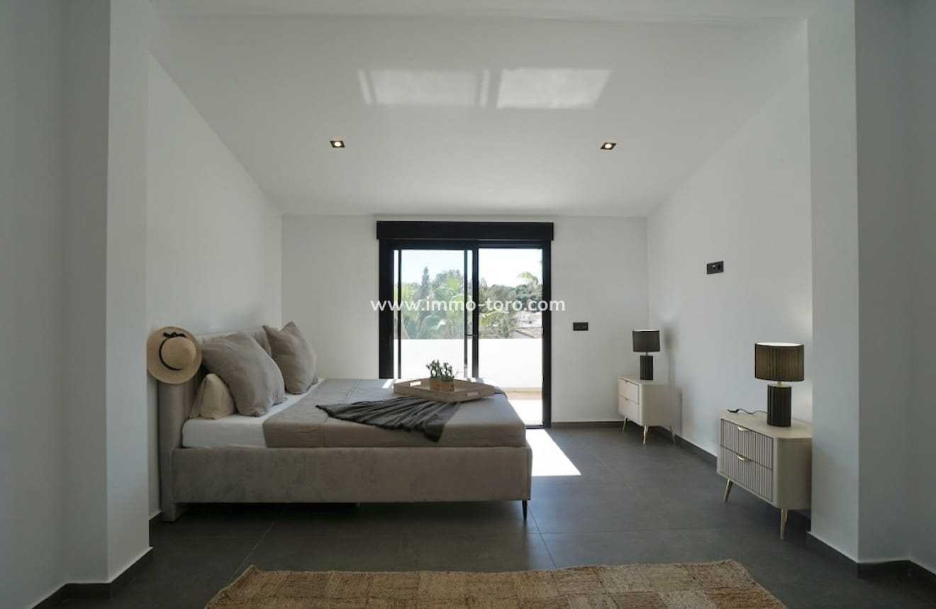 4 Zimmer Villa zu verkaufen in Moraira mit Pool - 1.495.000 € (Ref: 9958865)