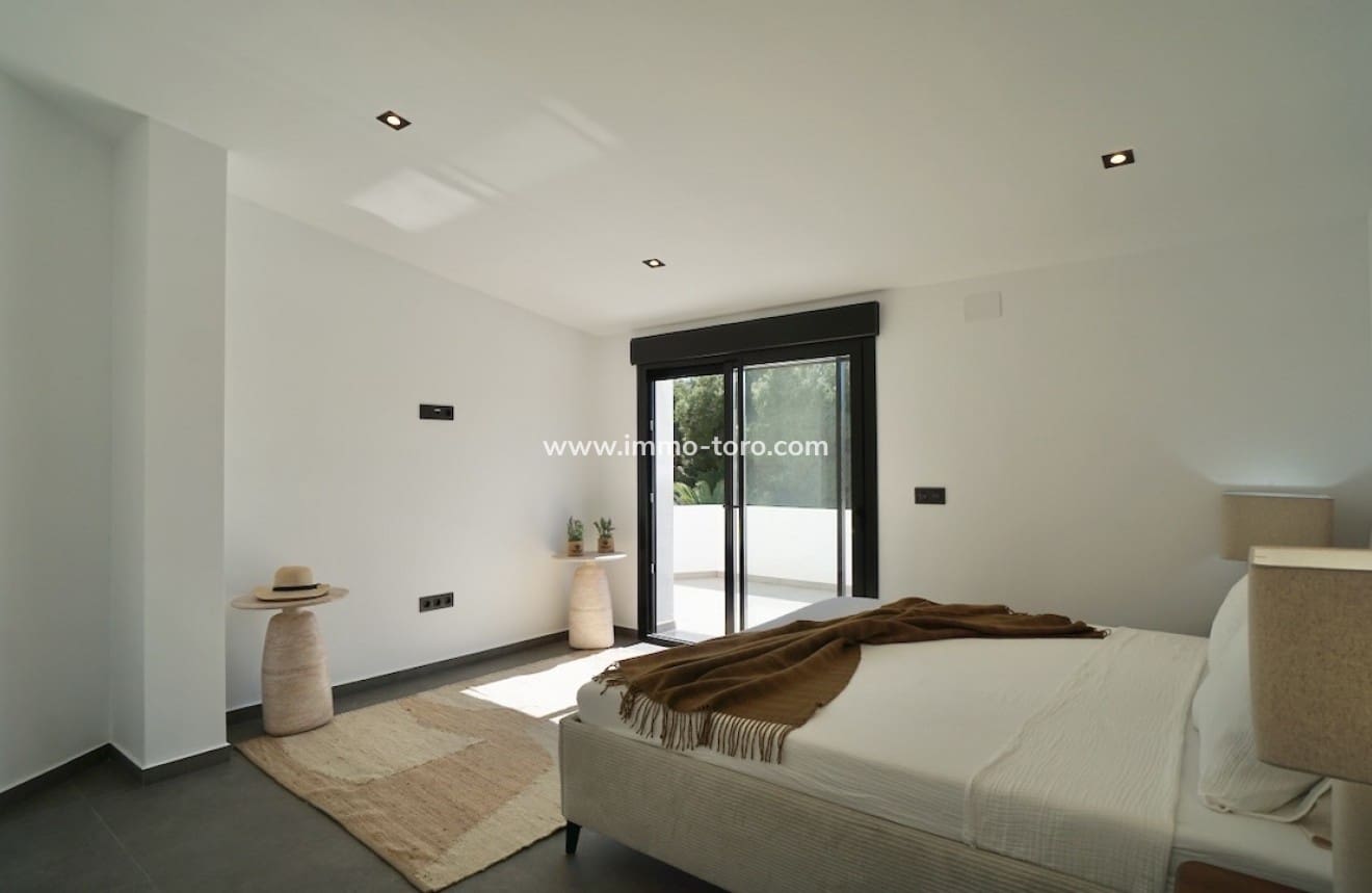4 Zimmer Villa zu verkaufen in Moraira mit Pool - 1.495.000 € (Ref: 9958865)