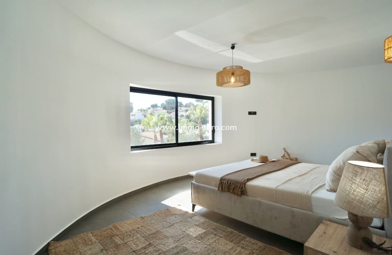 4 Zimmer Villa zu verkaufen in Moraira mit Pool - 1.495.000 € (Ref: 9958865)