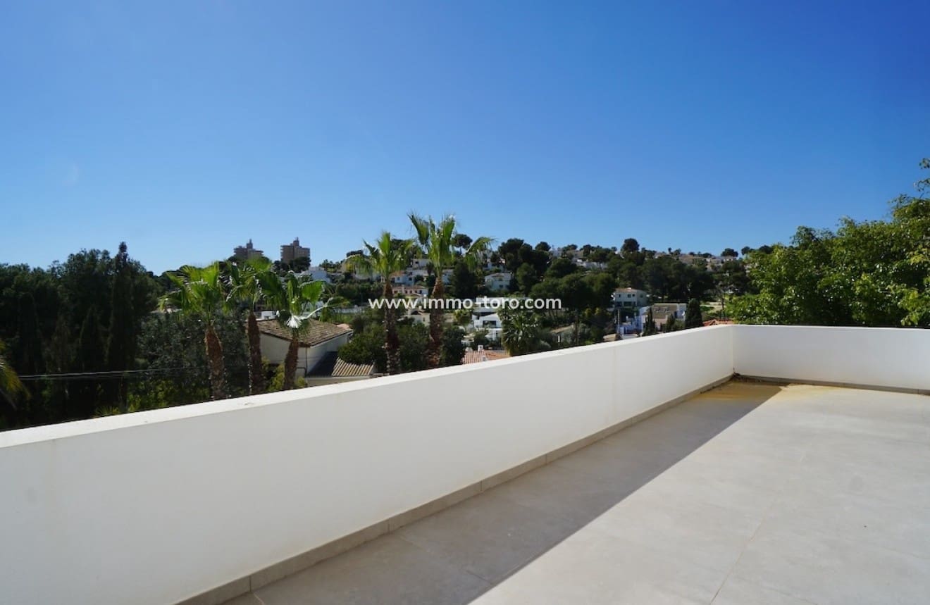 4 Zimmer Villa zu verkaufen in Moraira mit Pool - 1.495.000 € (Ref: 9958865)