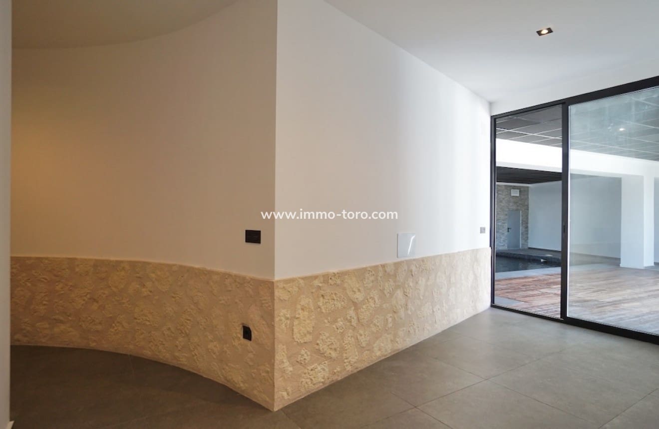 4 Zimmer Villa zu verkaufen in Moraira mit Pool - 1.495.000 € (Ref: 9958865)