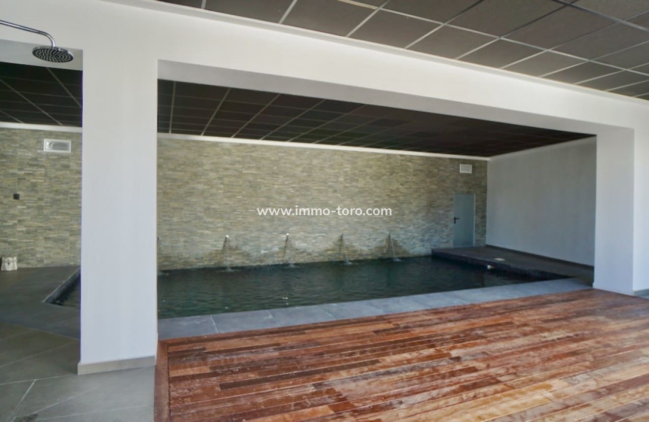 4 Zimmer Villa zu verkaufen in Moraira mit Pool - 1.495.000 € (Ref: 9958865)