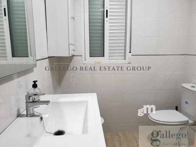 4 soverom Leilighet til leie i Cartagena - € 850 (Ref: 9672096)