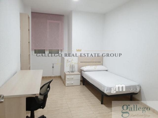 4 soverom Leilighet til leie i Cartagena Ciudad, Cartagena - € 850 (Ref: 9672096)