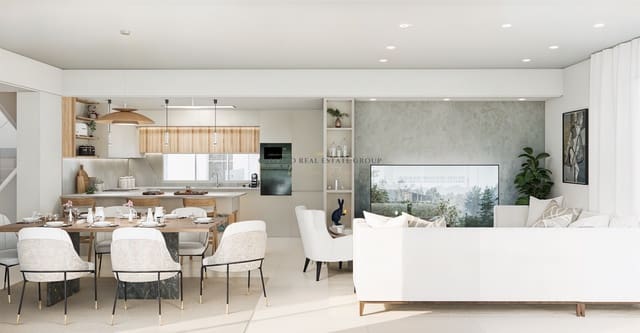 Chalet de 3 habitaciones en Centro, Los Alcázares en venta con piscina - 456.000 € (Ref: 9683879)