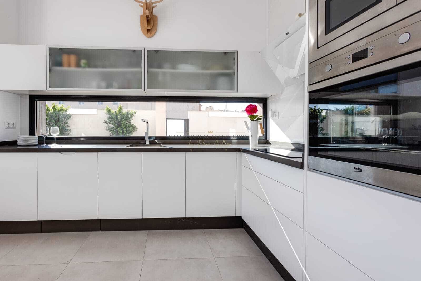 3 bedroom Villa for sale in Pilar de la Horadada - € 448,000 (Ref: 9872724)
