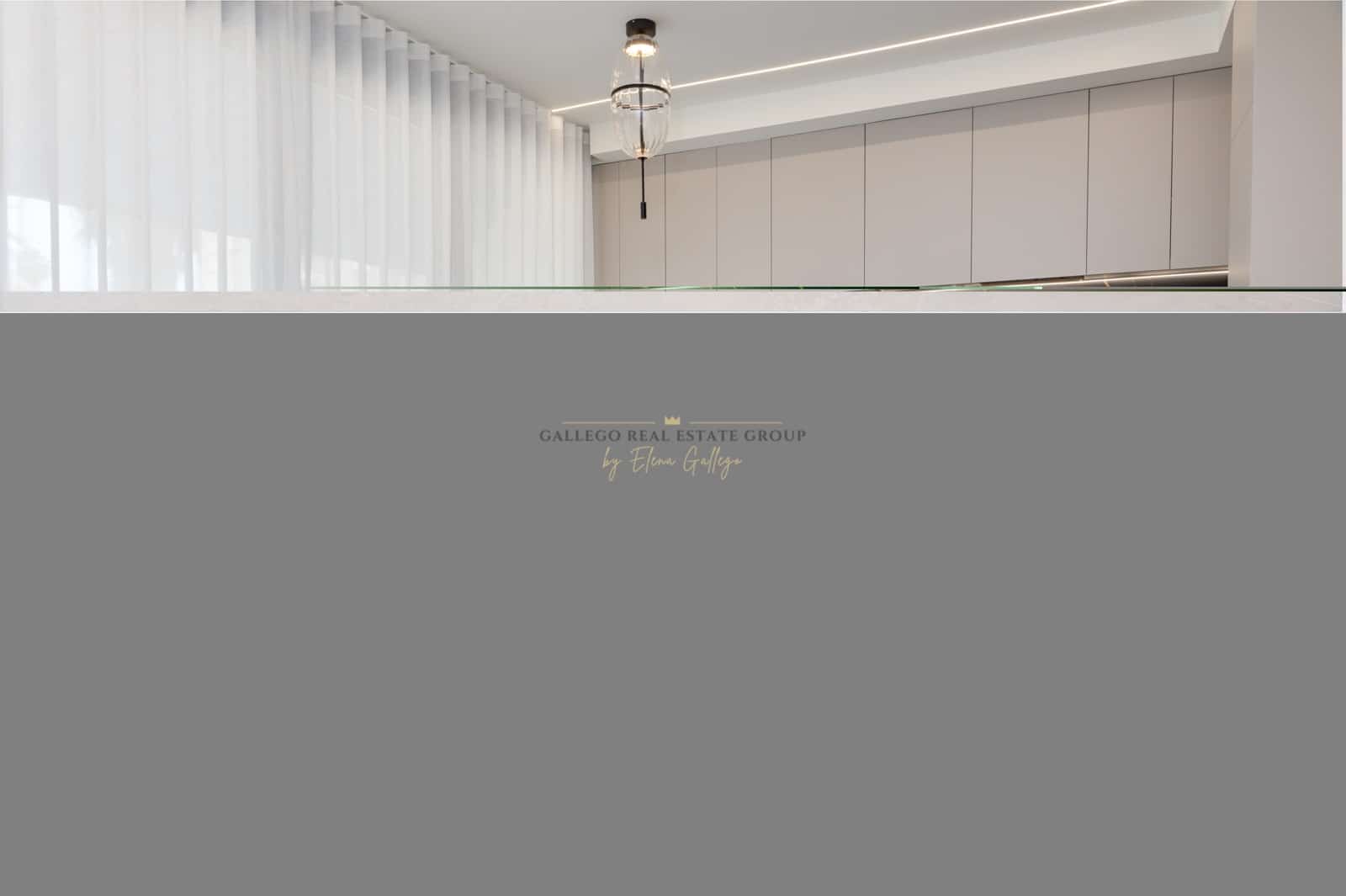 2 sypialnia Apartament na sprzedaż w Guardamar del Segura z basenem garażem - 315 000 € (Ref: 9872740)