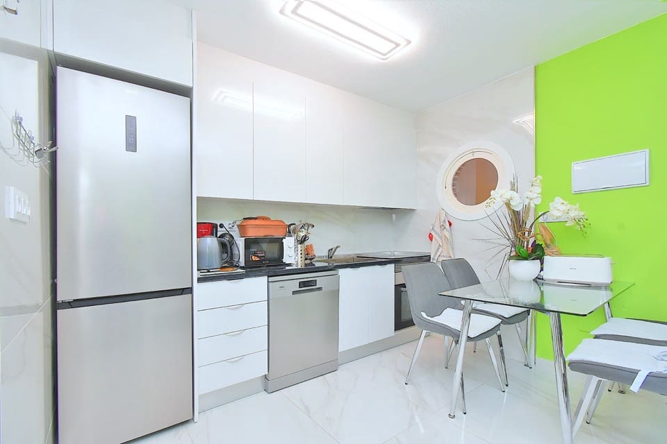 2 Zimmer Haus zu verkaufen in Estrella de Mar mit Pool - 165.000 € (Ref: 10009669)