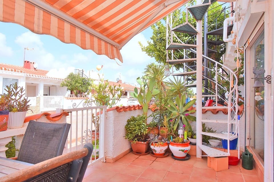 2 Zimmer Haus zu verkaufen in Estrella de Mar mit Pool - 165.000 € (Ref: 10009669)