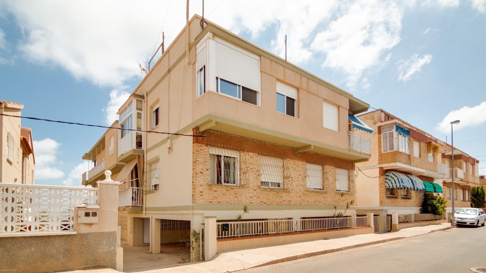 Apartamento de 2 habitaciones en Los Urrutias en venta - 110.000 € (Ref: 10011933)