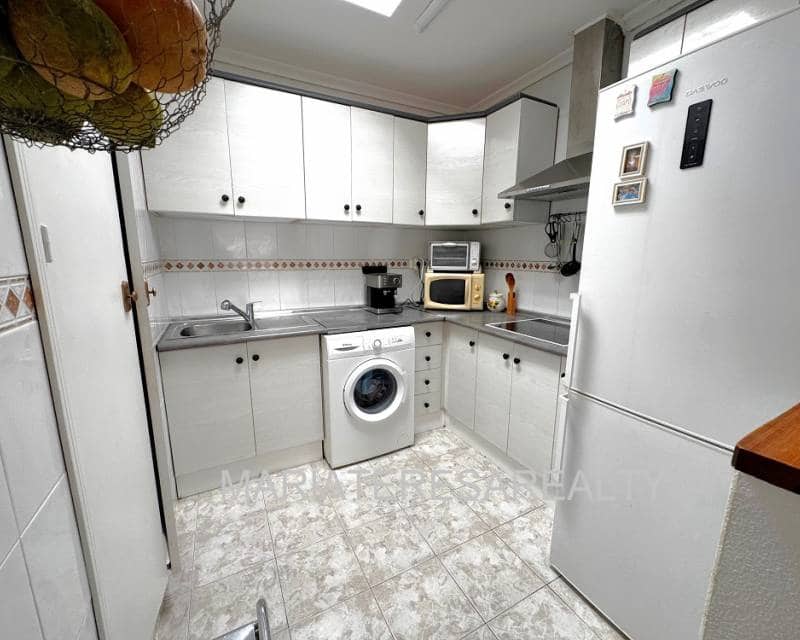 2 makuuhuone Omakotitalo myytävänä paikassa Los Narejos mukana uima-altaan - 219 000 € (Ref: 10022996)