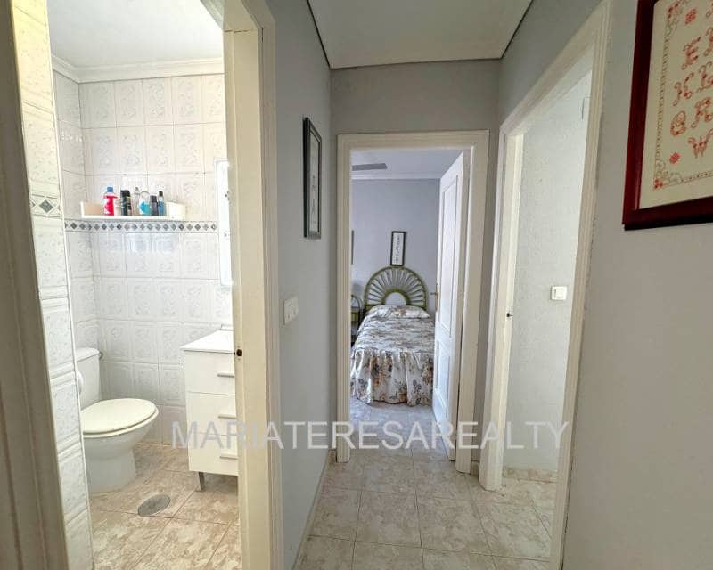 2 makuuhuone Omakotitalo myytävänä paikassa Los Narejos mukana uima-altaan - 219 000 € (Ref: 10022996)