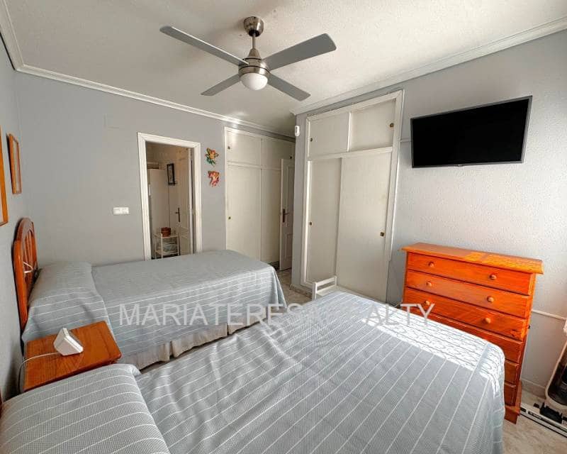 2 makuuhuone Omakotitalo myytävänä paikassa Los Narejos mukana uima-altaan - 219 000 € (Ref: 10022996)