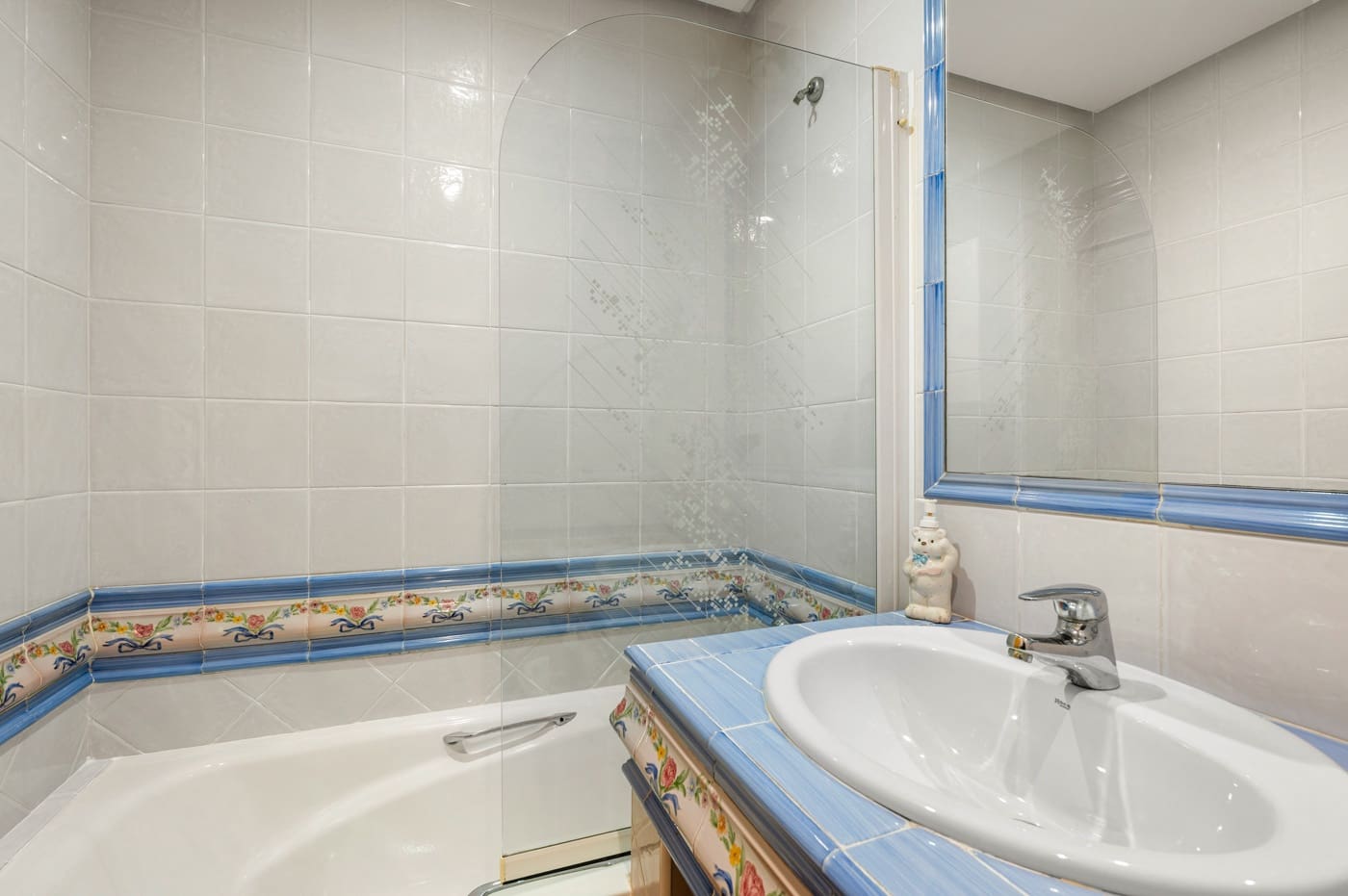 3 soveværelse Byhus til salg i Estrella de Mar med garage - € 220.000 (Ref: 10039983)