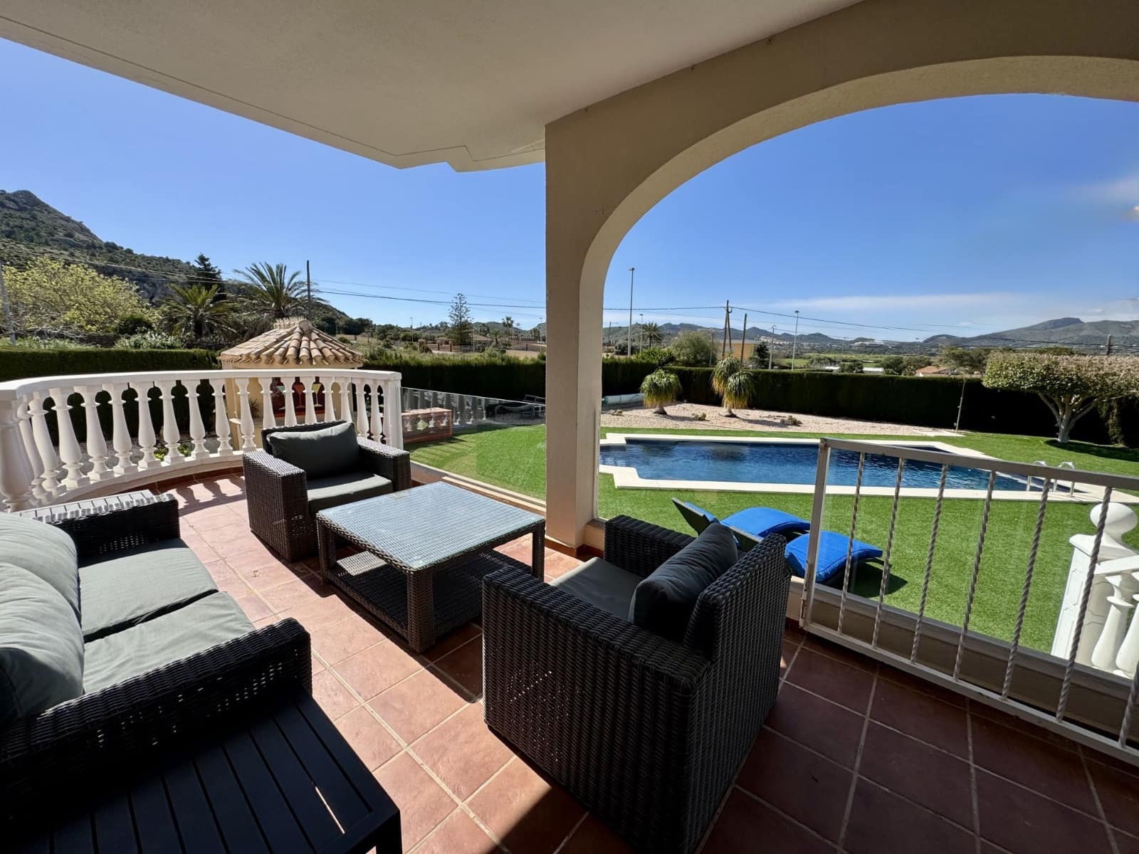 4 slaapkamer Villa te koop in Las Barracas met zwembad garage - € 895.000 (Ref: 10182126)