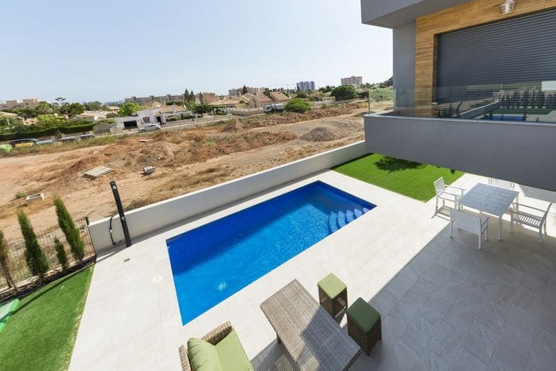 3 camera da letto Villa in vendita in Playa Honda con piscina garage - 359.000 € (Rif: 7274010)