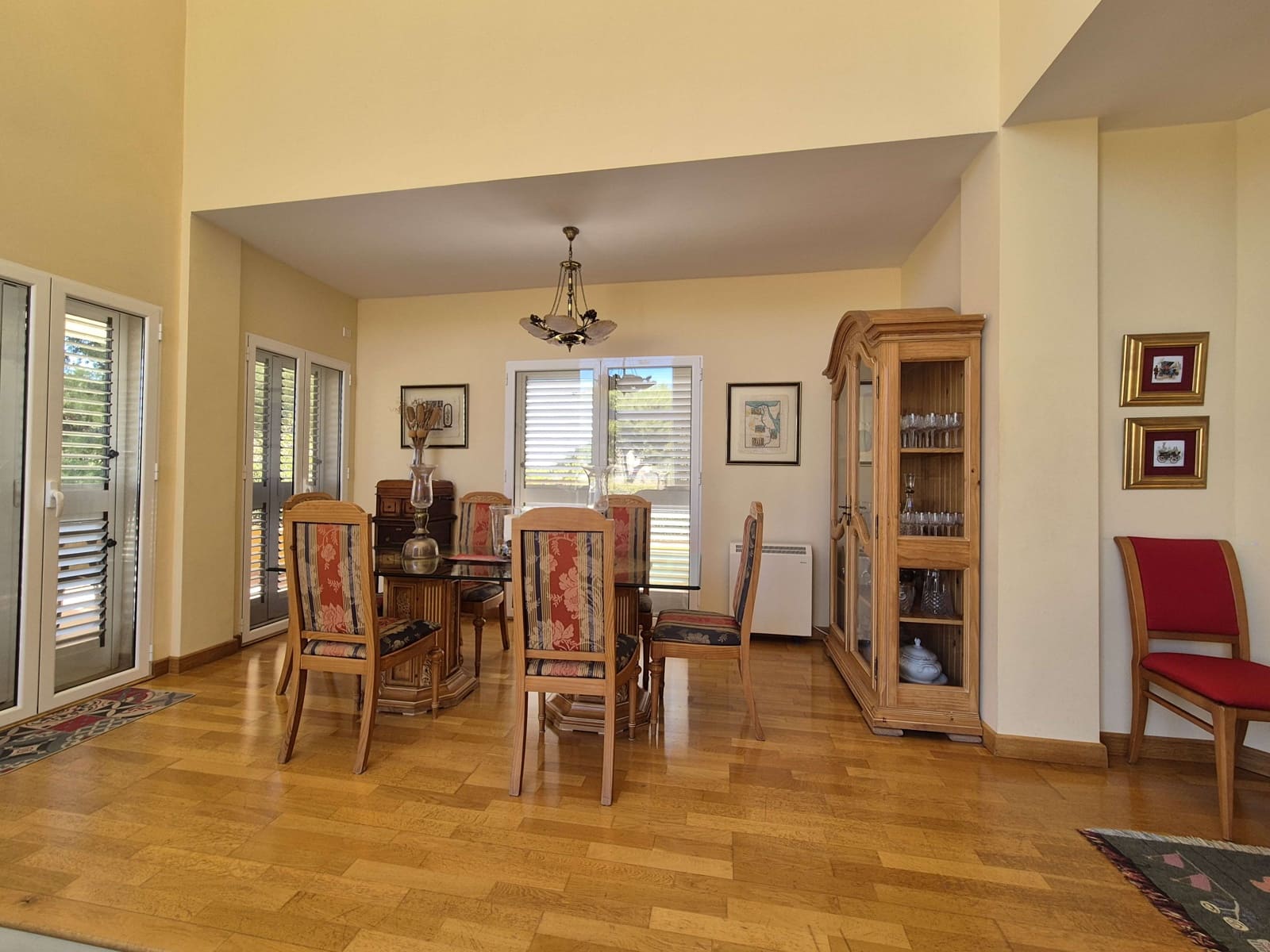 4 bedroom Villa for sale in Totana with pool garage - € 425,000 (Ref: 8248298)