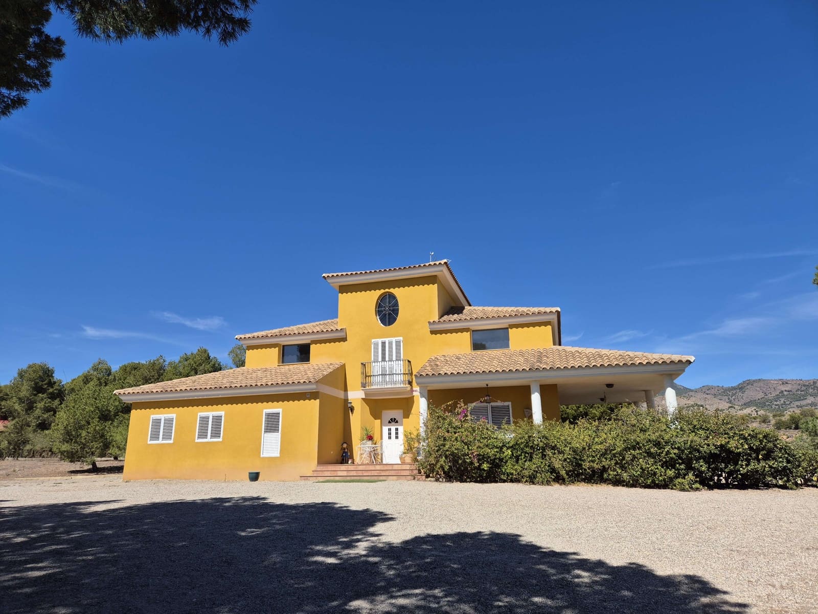 4 bedroom Villa for sale in Totana with pool garage - € 425,000 (Ref: 8248298)