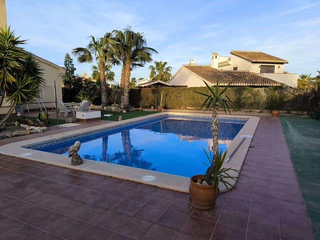 3 soverom Villa til salgs i Hacienda del Alamo, Fuente Alamo de Murcia med svømmebasseng garasje - € 349 000 (Ref: 8250821)