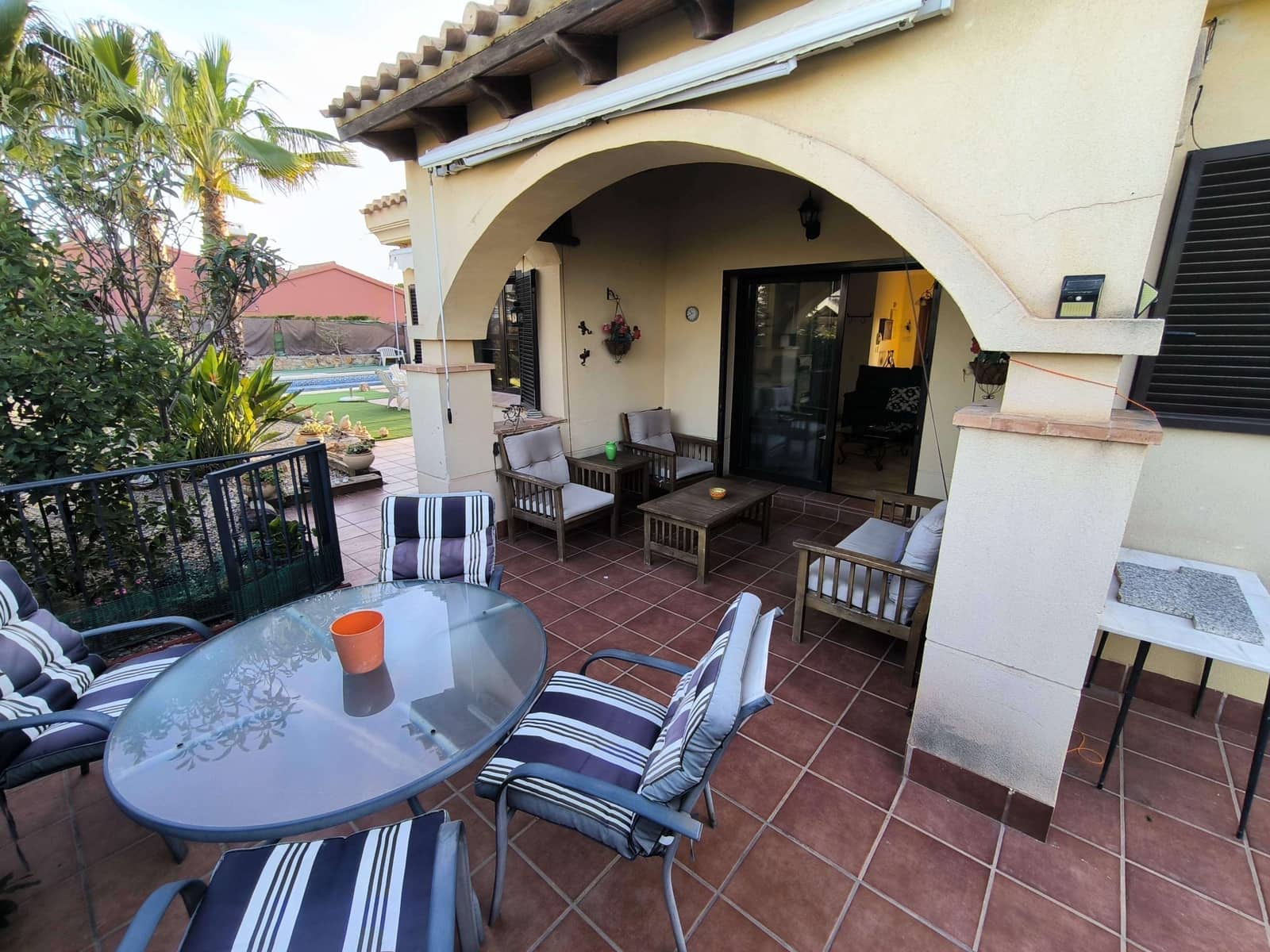 3 soverom Villa til salgs i Hacienda del Alamo med svømmebasseng garasje - € 349 000 (Ref: 8250821)